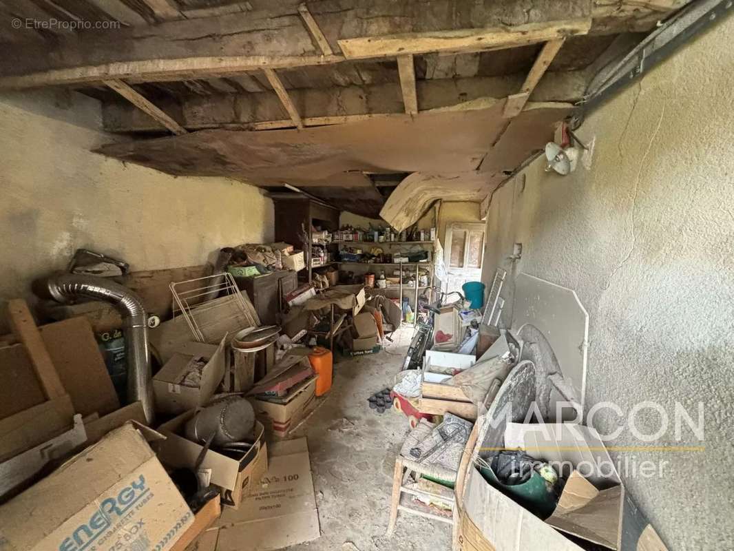 Maison à PEYRAT-LA-NONIERE