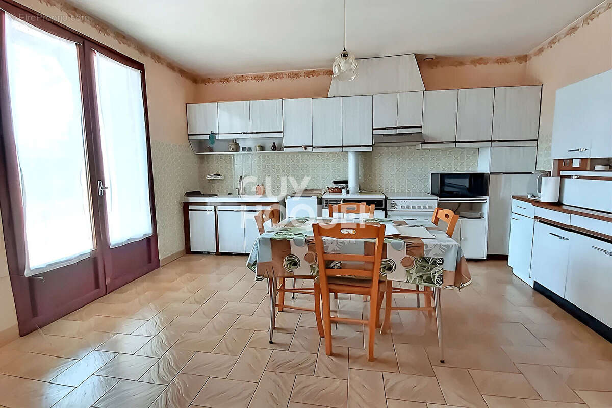 Maison à VILLEBRUMIER