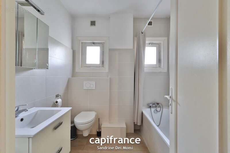 LYON 5EME ARRONDISSEMENT Appartement T2 avec cave - stationnement libre - photo 11