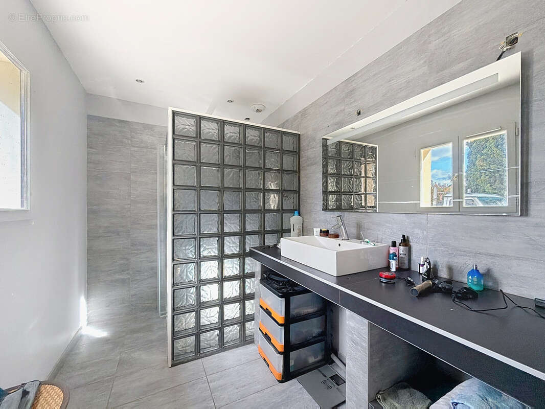 Maison à SAINT-VIANCE