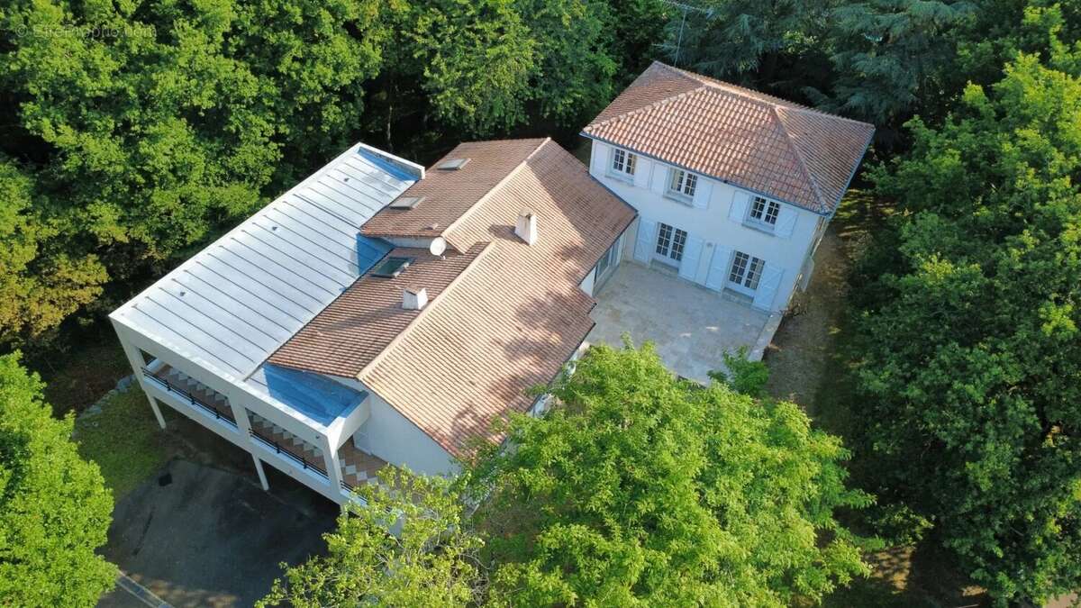 Maison à MAULEON