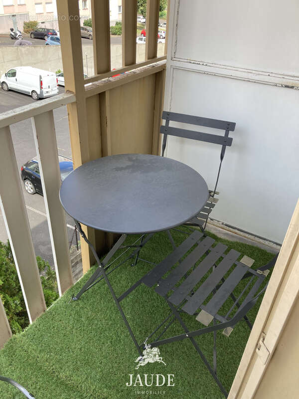 Studio meublé rénové avec balcon et parking   Dernier étage   63B rue de l’Oradou, Clermont-Ferrand - photo 8