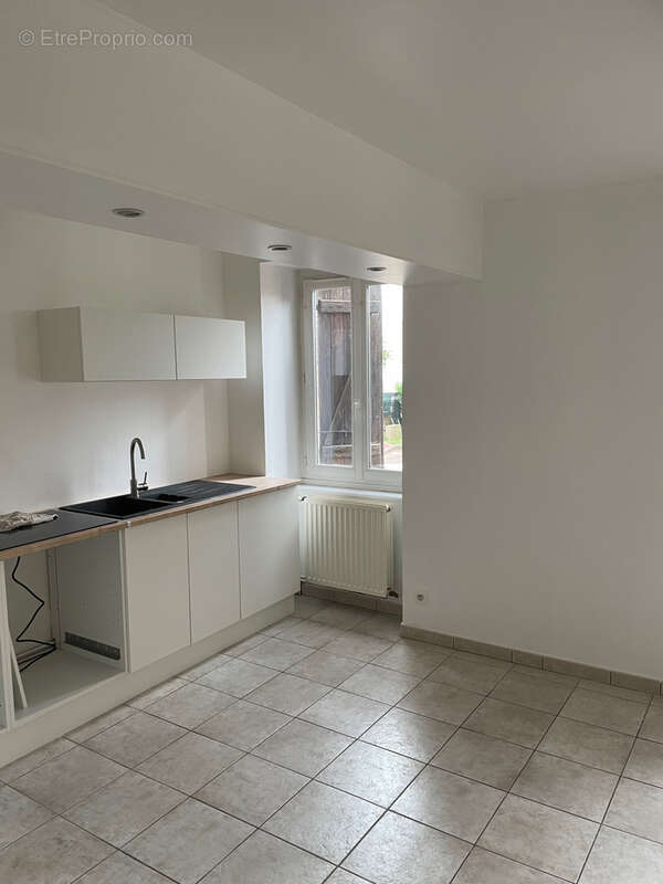 Maison à SAINT-DENIS-DE-CABANNE