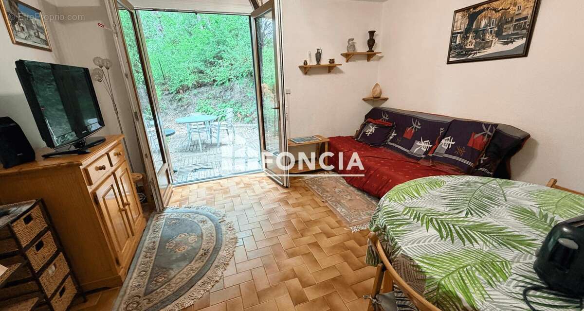 Savines le lac - studio 4 couchages coin montagne en rez de jardin - photo 3