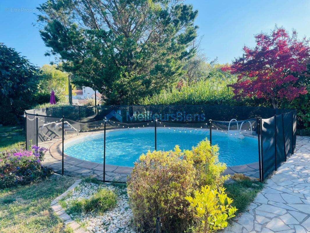 Maison à SAINT-FELIX-DE-LODEZ