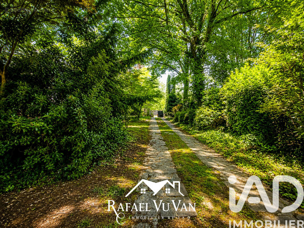 Photo 9 - Maison à NESLES-LA-VALLEE