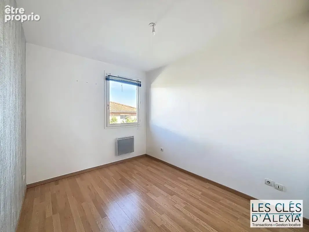 Laissez-vous séduire par cette charmante maison familiale, lumineuse et parfaitement entretenue ! - photo 12