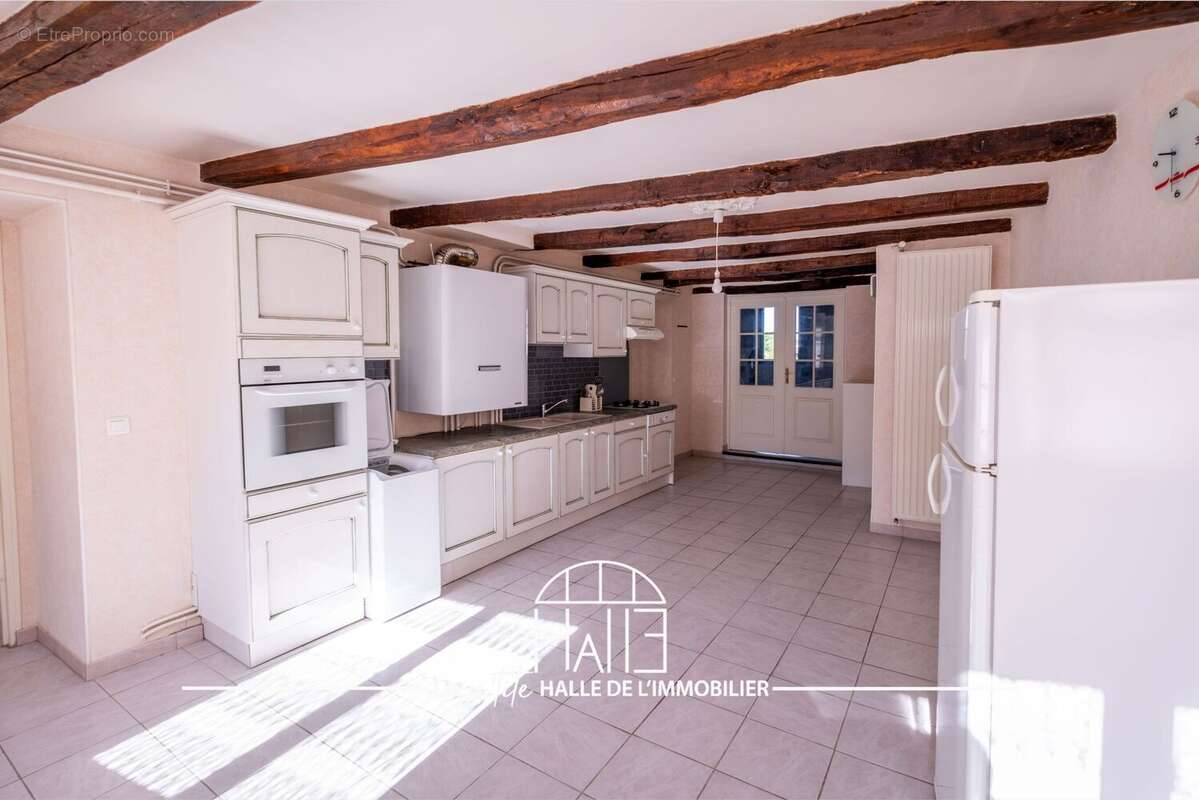 Maison à VERNEUIL-SUR-VIENNE