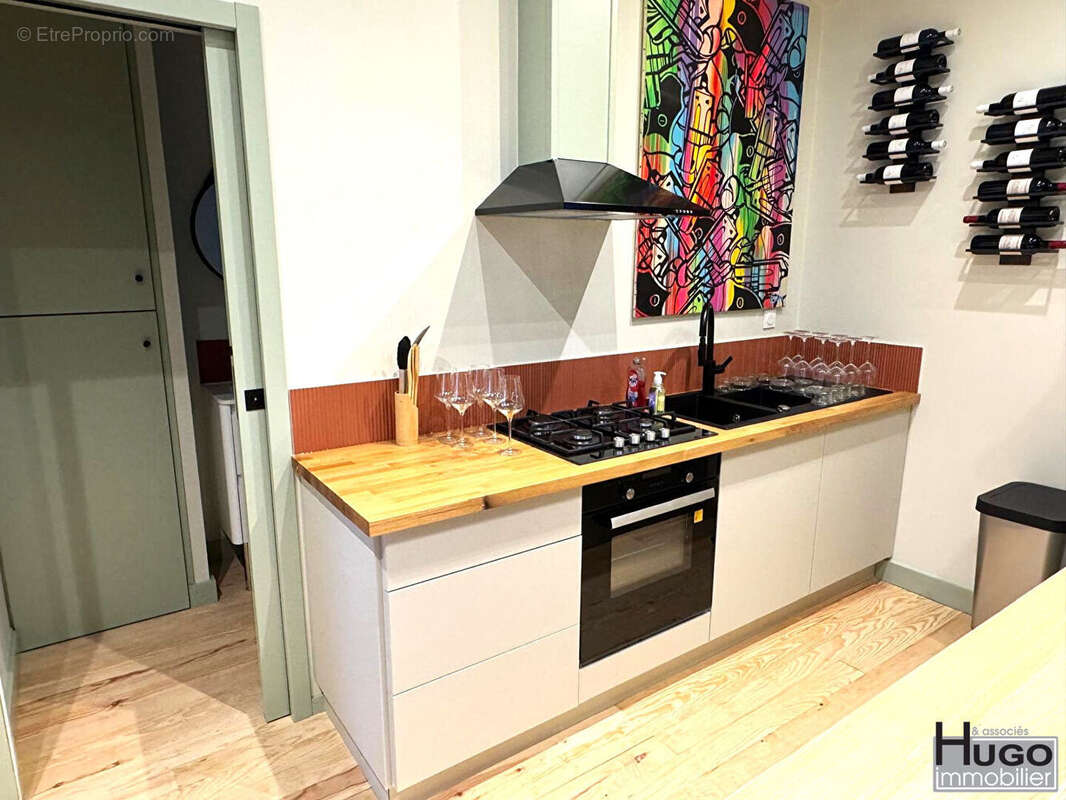 Appartement à CAMBES