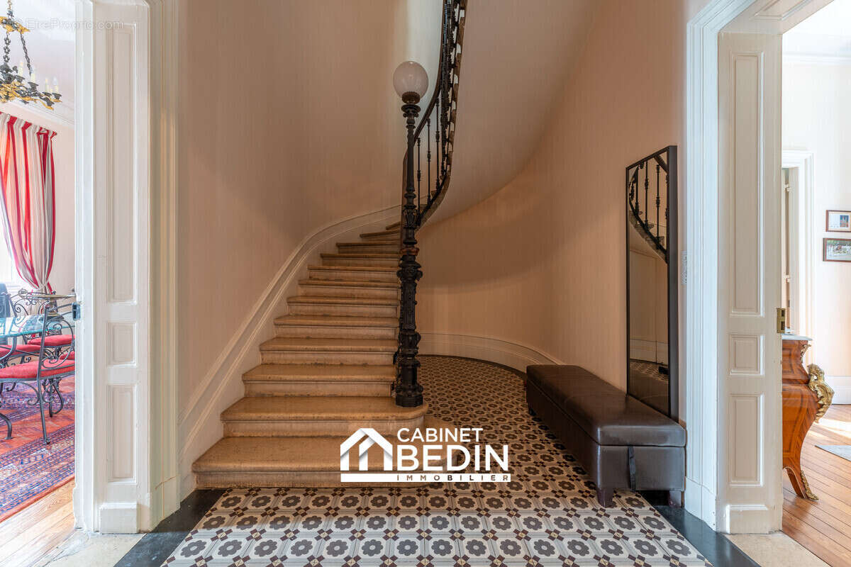 Maison 333 m² à Bordeaux  - photo 9