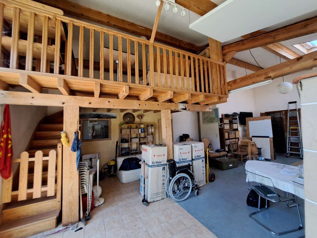 Ensemble immobilier avec vue sur le Pic de Bugarache - photo 21