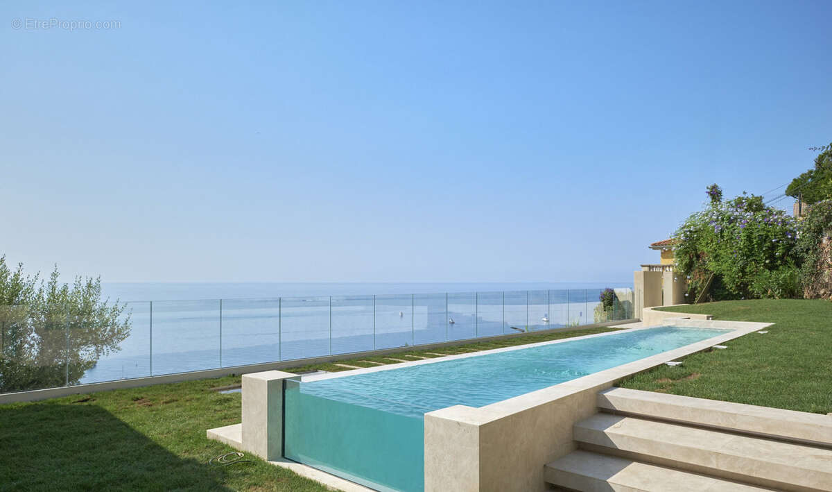 Maison à ROQUEBRUNE-CAP-MARTIN