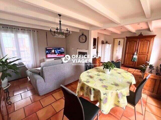 Maison - 5 pièces - 106,26 m² - photo 2