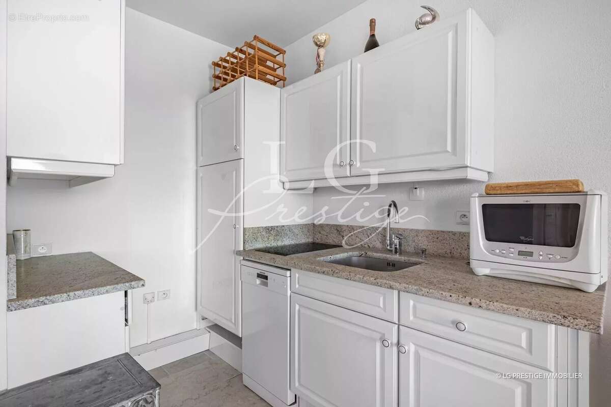 Appartement à THEOULE-SUR-MER