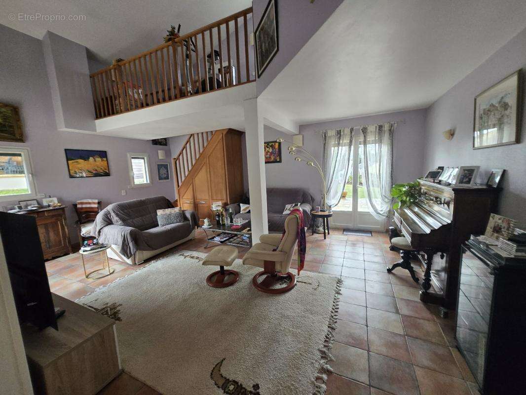 Maison à COULOUNIEIX-CHAMIERS