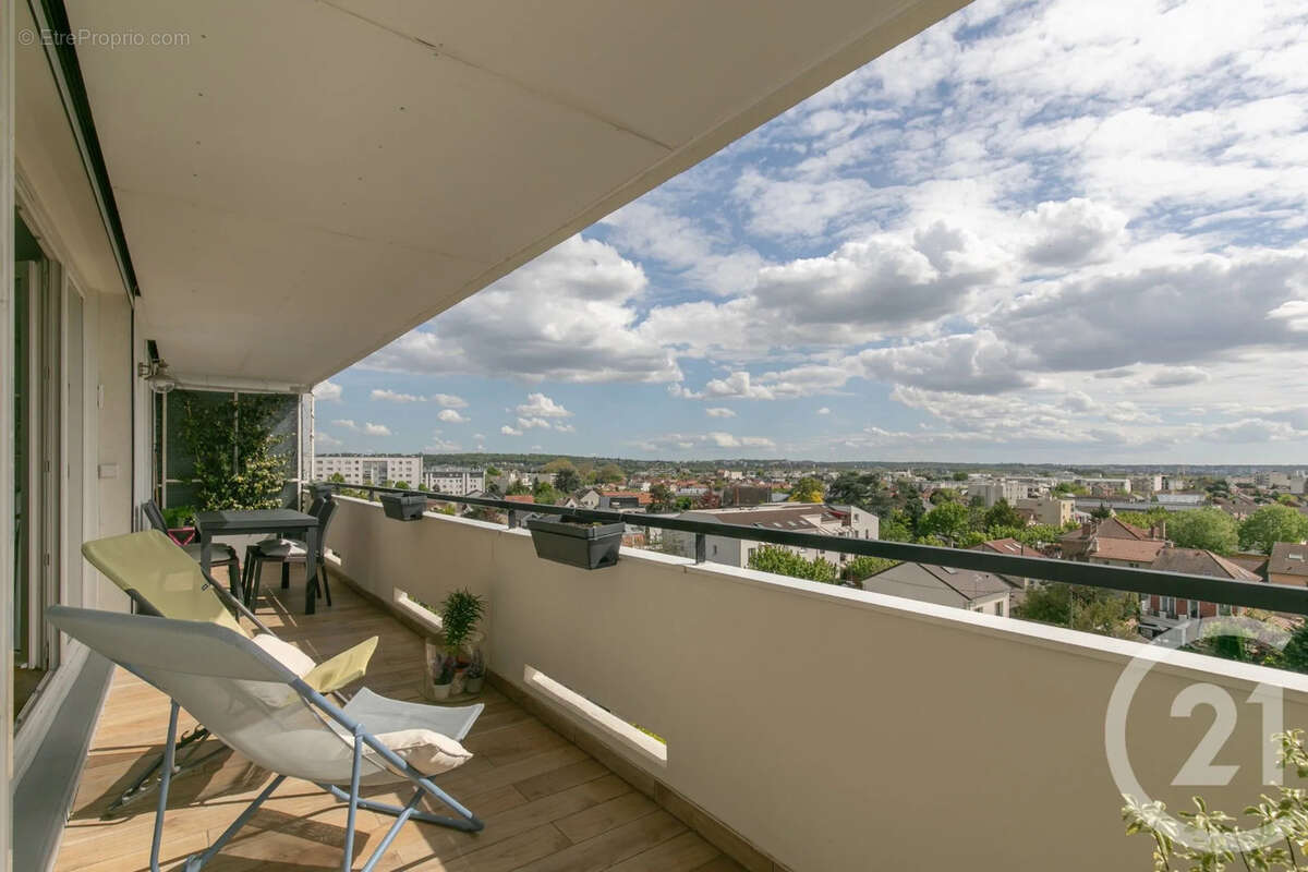 Appartement à SAINT-MAUR-DES-FOSSES