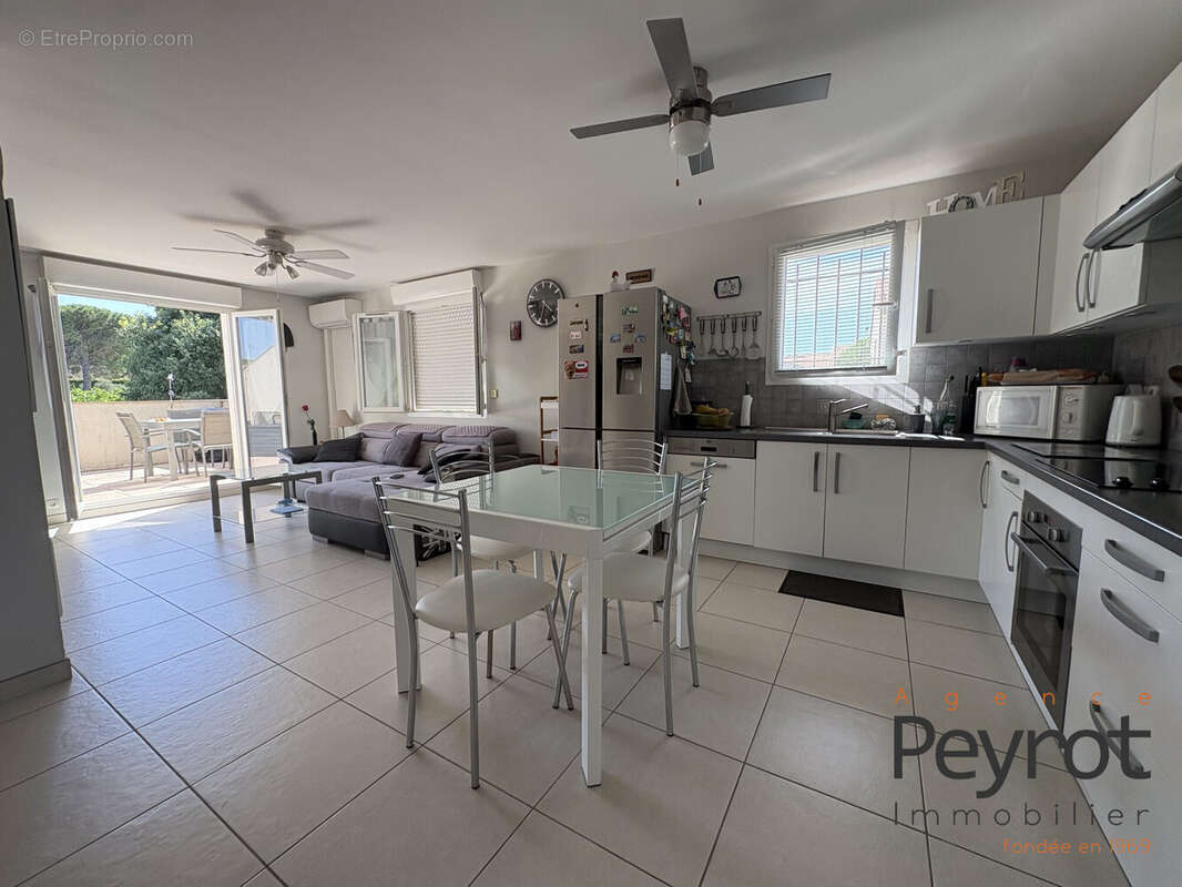 Appartement à SAINT-LAURENT-DE-LA-SALANQUE