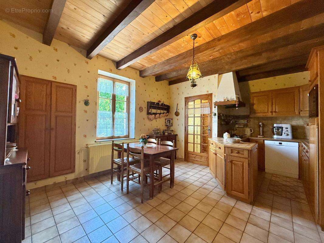 Maison à BESSEY-LES-CITEAUX