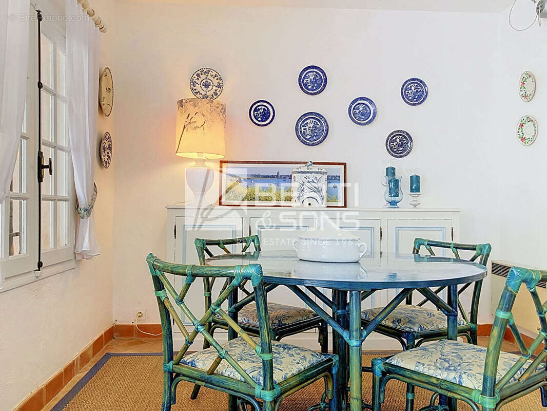 Appartement à MANDELIEU-LA-NAPOULE