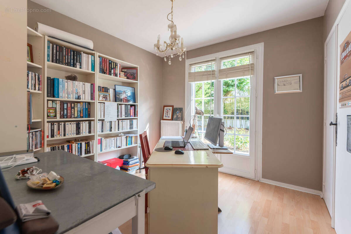 Maison contemporaine de 194 m2 - 5 chambres - proche toutes commodites - photo 18