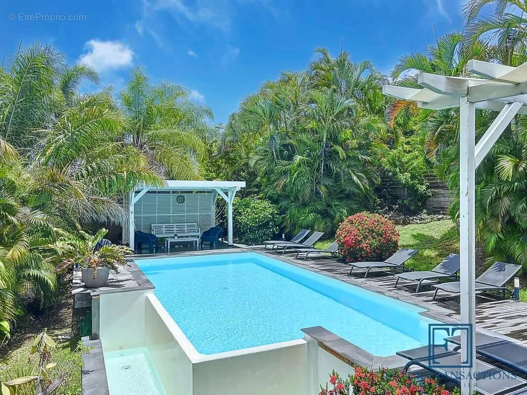 Maison à SAINTE-ANNE