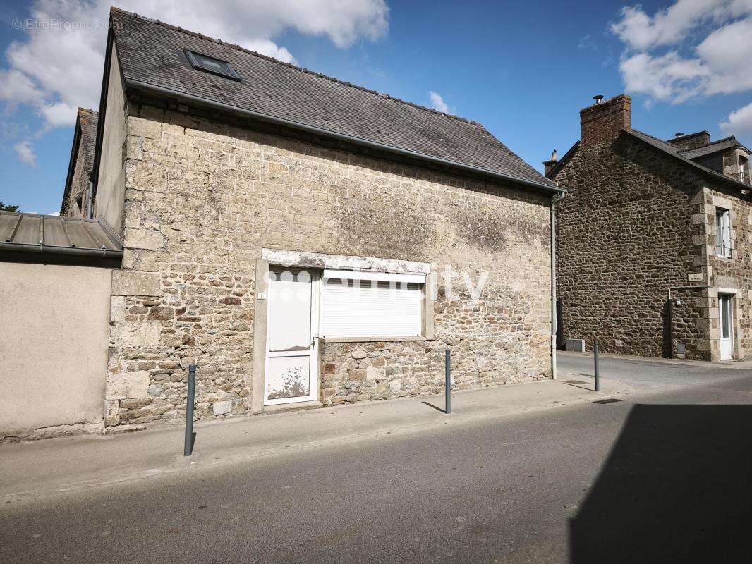 Maison à PLOUASNE