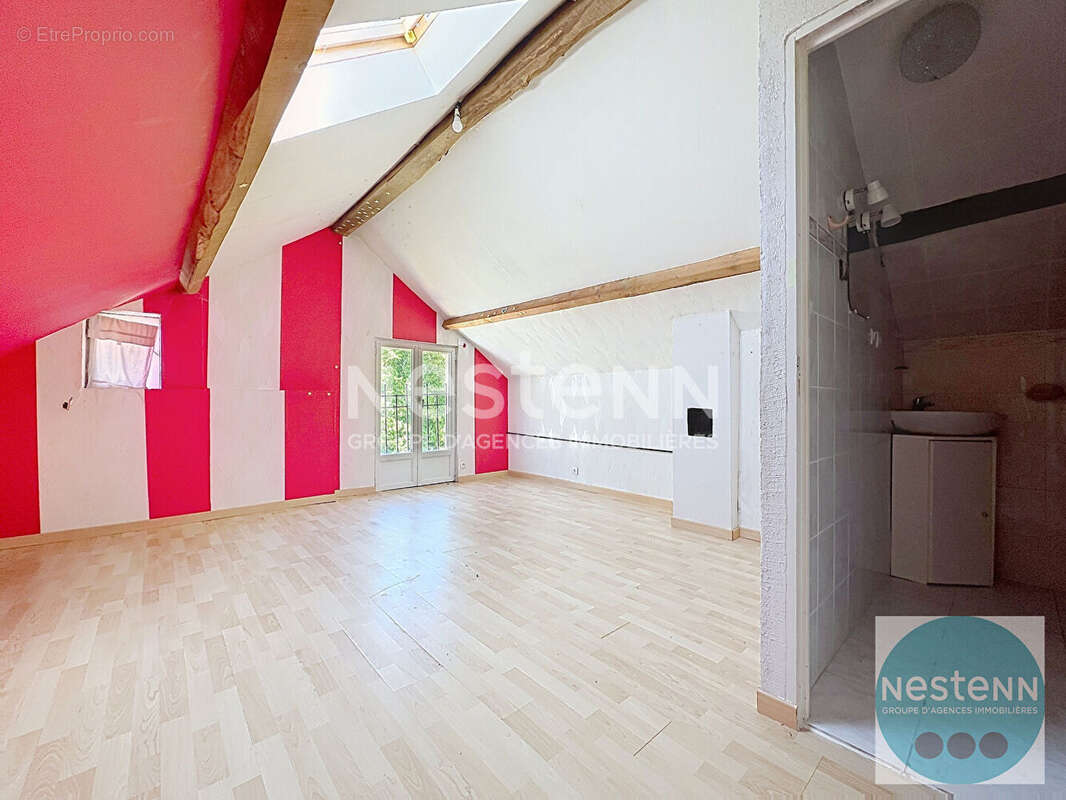 Maison 179 m² avec  garages à moins de 890 /m² : une opportunité rare à Mesland ! - photo 8