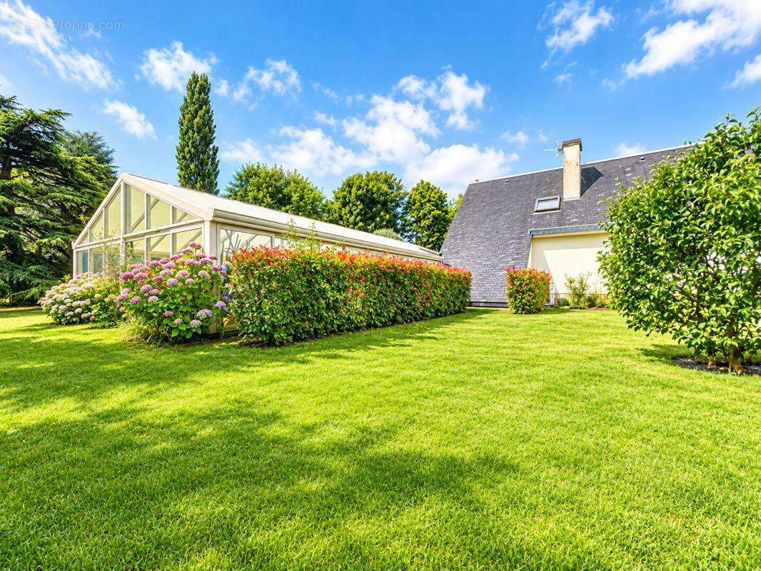 Maison d'architecte de 280 m2 à Mamers avec piscine intérieure - photo 16