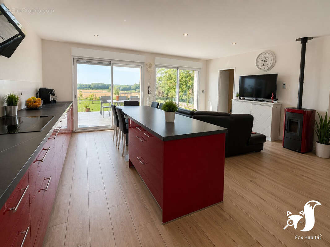 Maison 98 m² à Fontaine-Notre-Dame  - photo 6