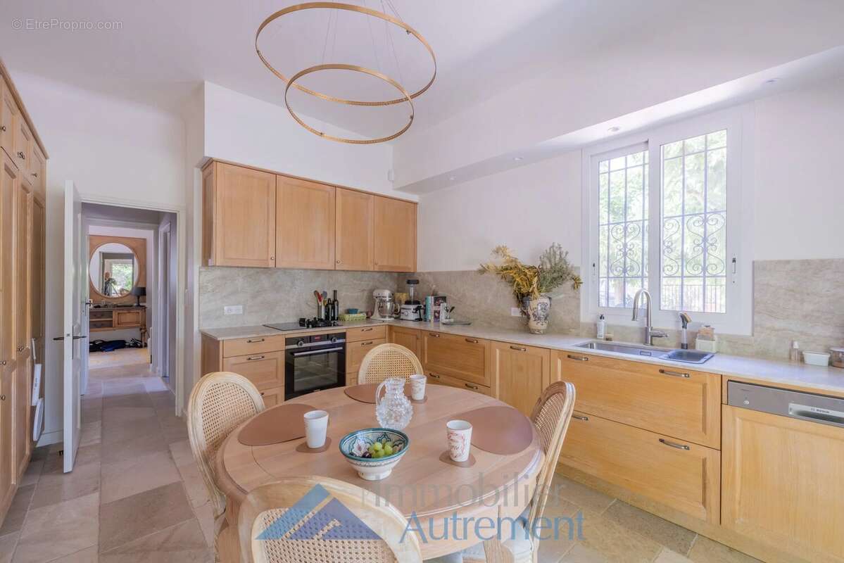Maison à AIX-EN-PROVENCE