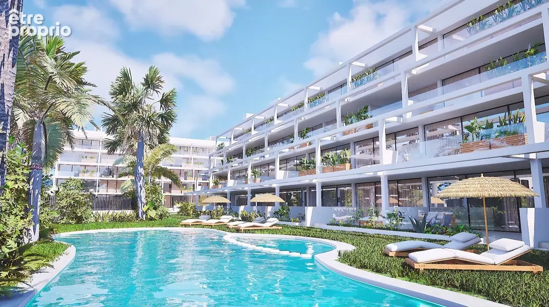 Appartement à COMPS