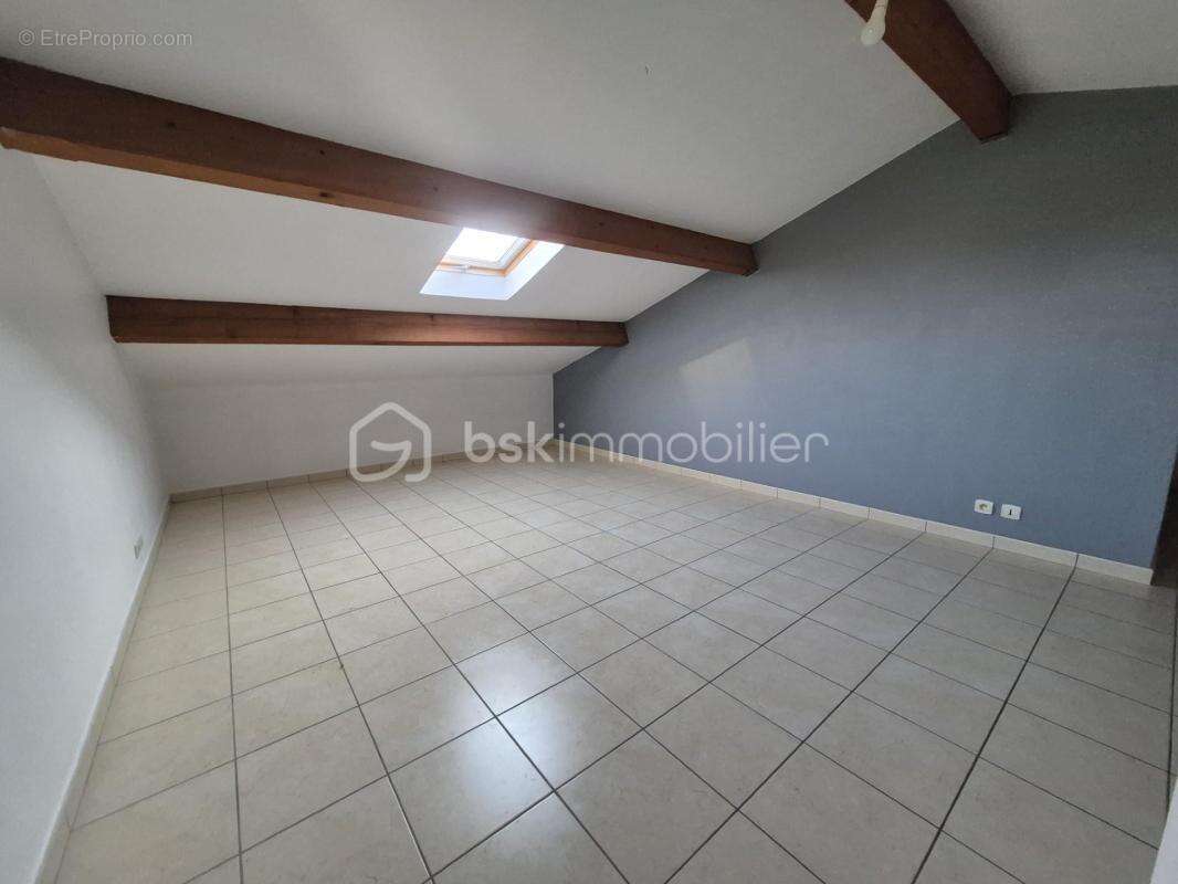 Appartement à OLLIOULES