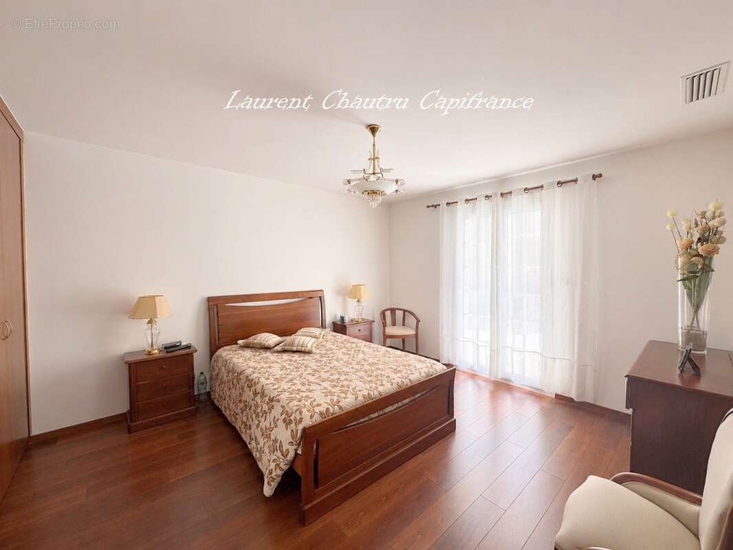 Villa de standing 190m² à SANILHAC (24) - photo 16