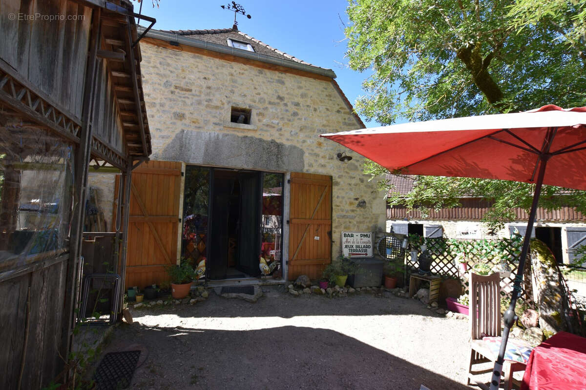Maison 195 m² à Caniac-Du-Causse  - photo 8