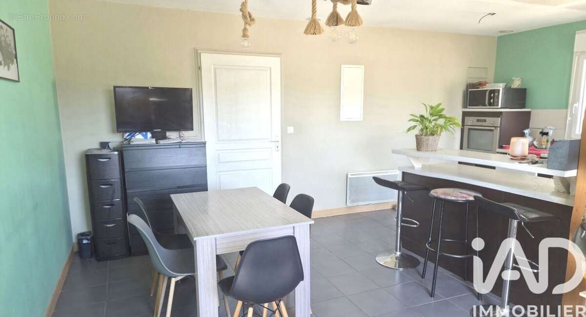 Maison 135 m² à Tracy-Bocage  - photo 2