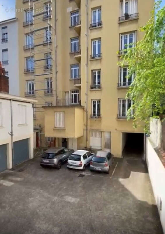 Appartement à LYON-8E