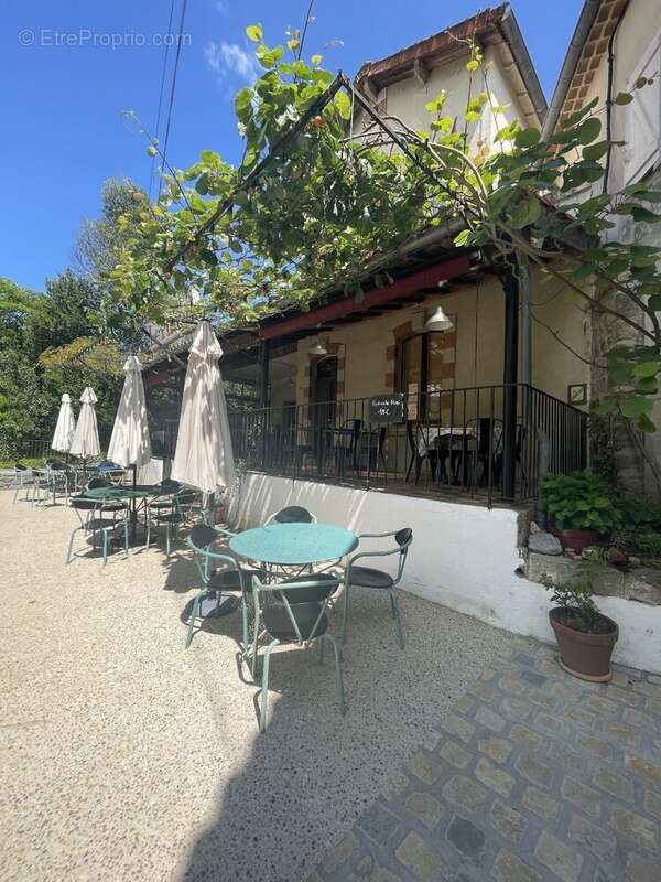 Commerce à GENERARGUES