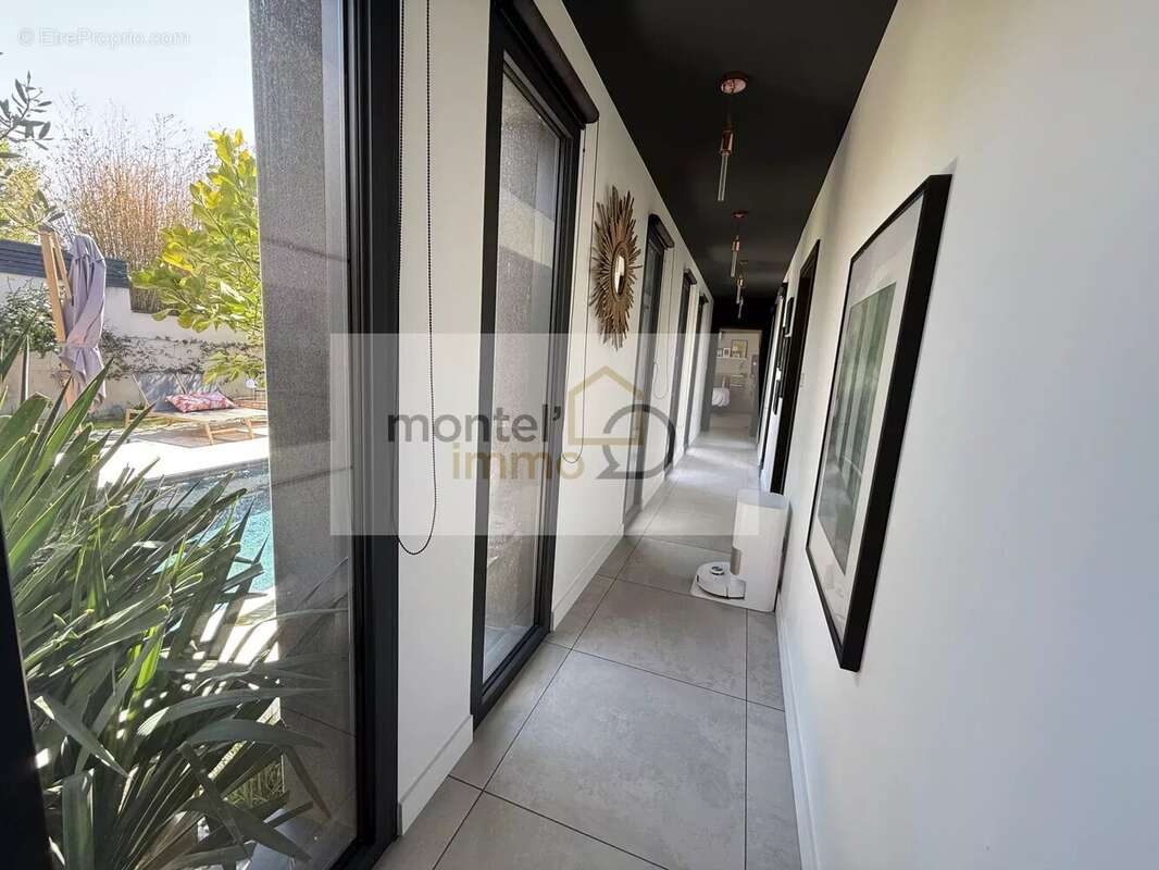 Maison à MONTELIMAR