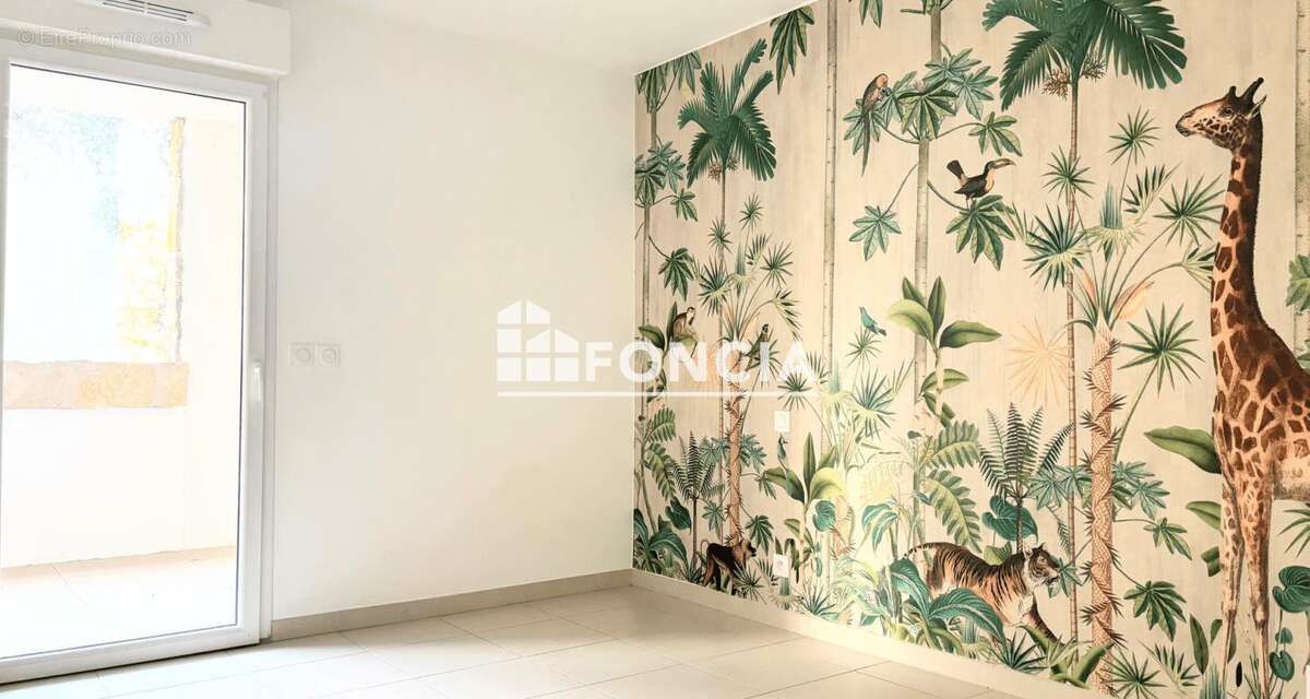 Appartement à VILLENEUVE-LOUBET