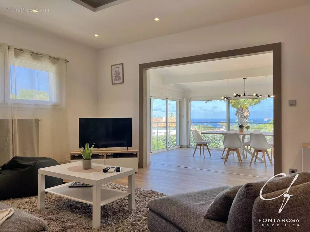 Maison à LES ISSAMBRES