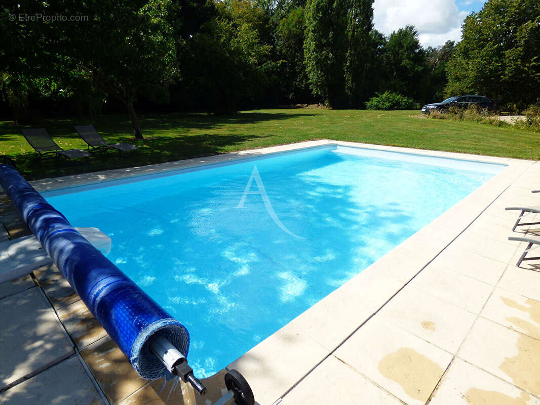 Maison à MONTBARROIS