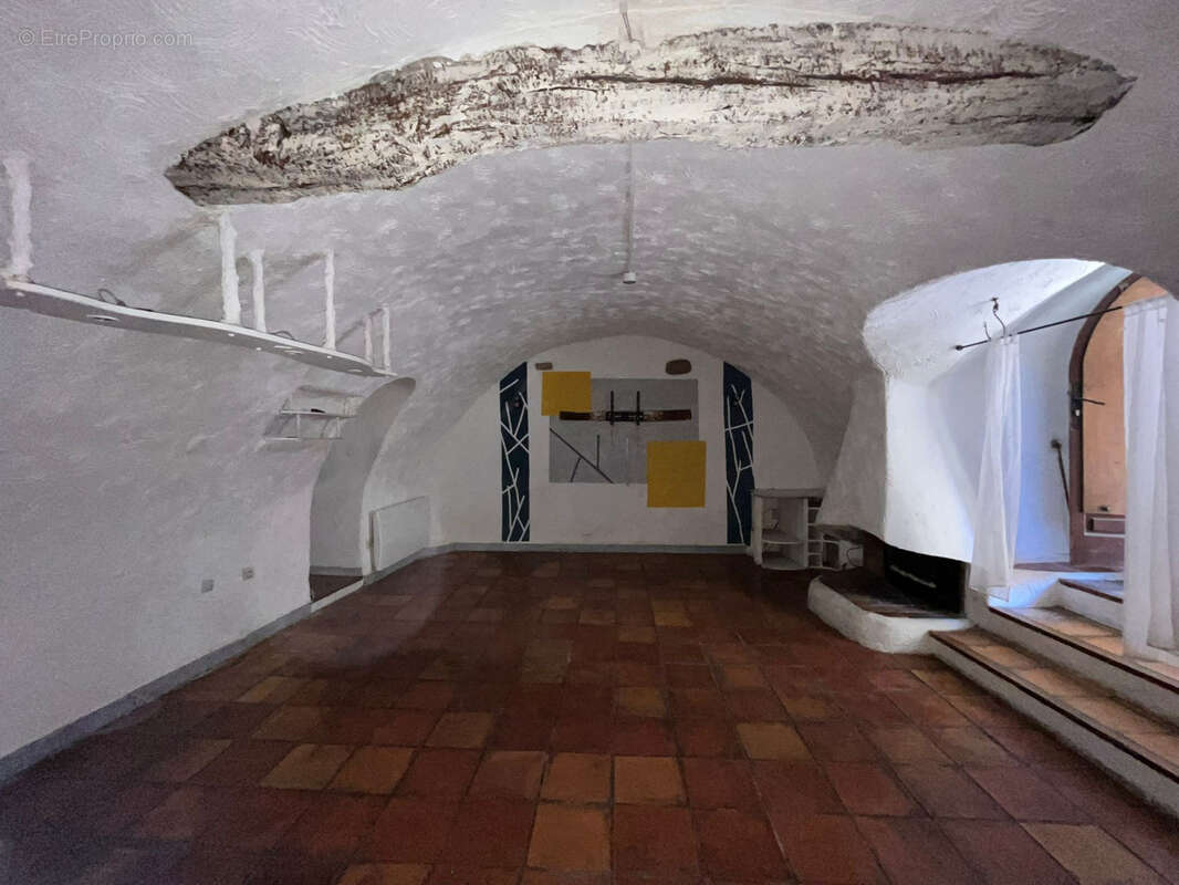 Appartement à TOUET-DE-L'ESCARENE