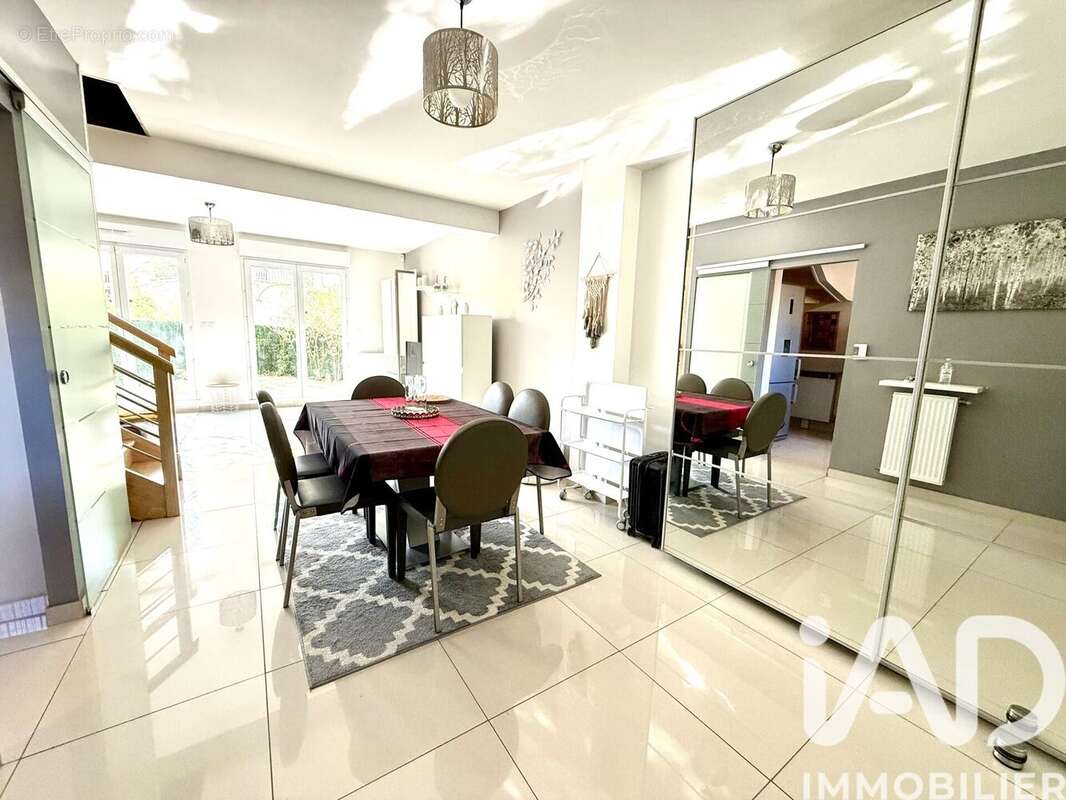 Photo 6 - Maison à JUVISY-SUR-ORGE