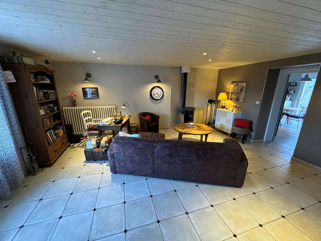 Maison à LA CHAPELLE-ACHARD