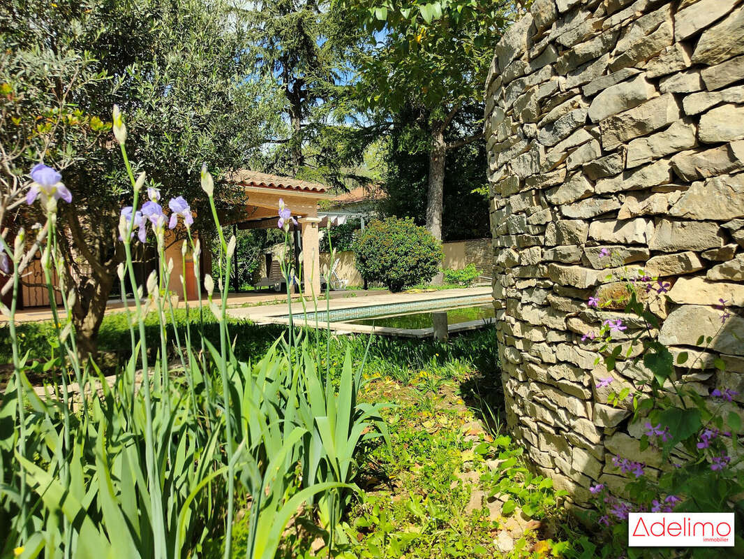 Maison 141 m² à Nimes  - photo 2
