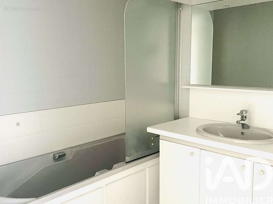 Appartement 64 m² à Haubourdin  - photo 6