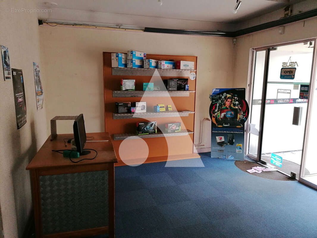 Commerce à MONTCEAU-LES-MINES