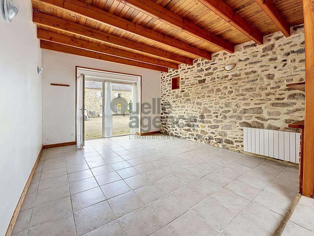 Maison à MAHALON