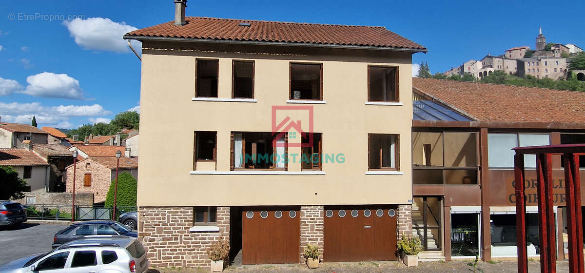 Maison à CAMARES