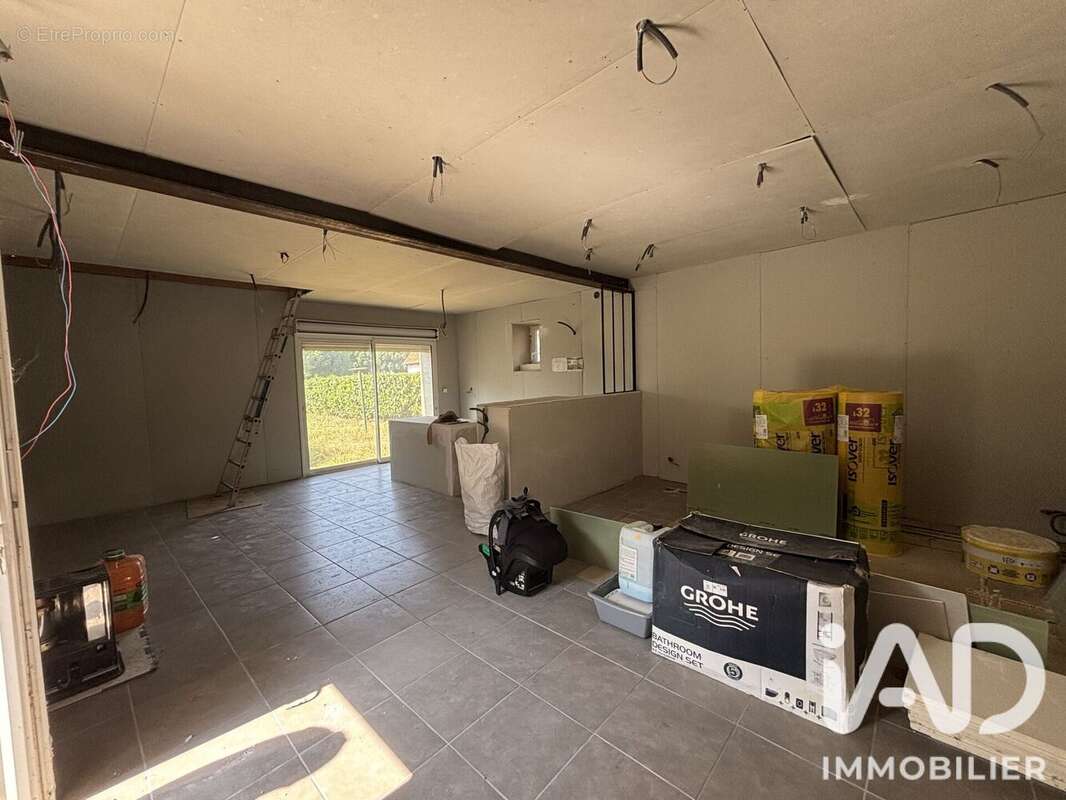 Maison 84 m² à Chouday  - photo 4